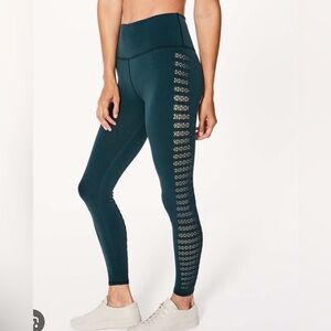 Lululemon Reveal 7/8 mesh leggings size 8